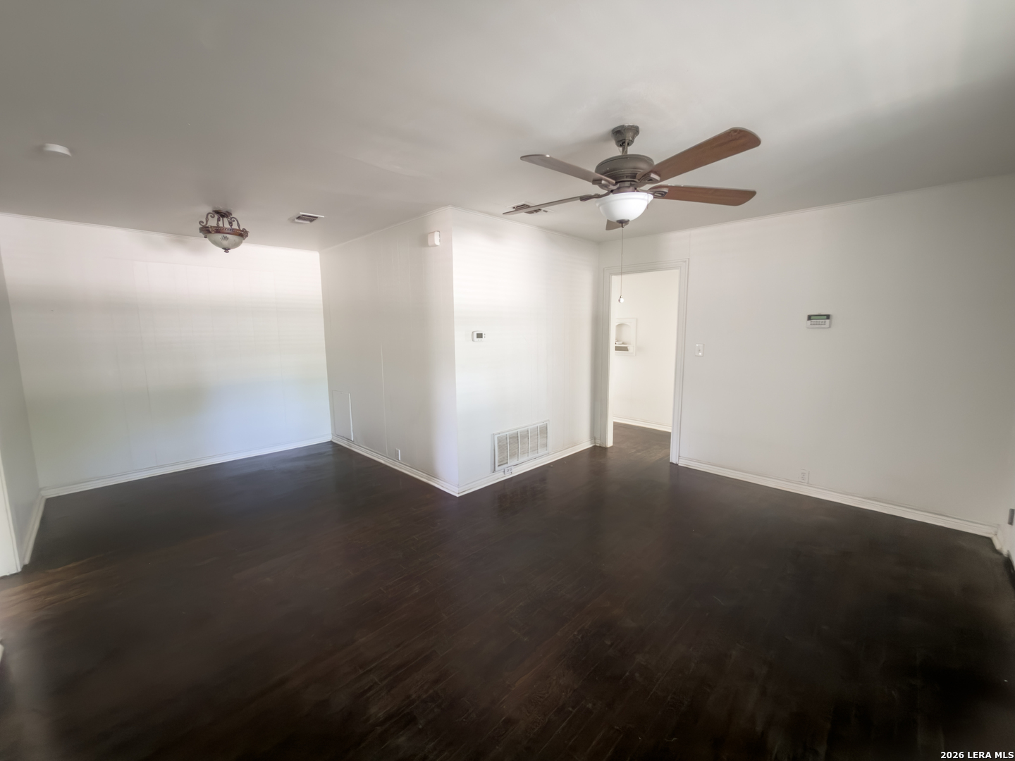 206 N 5th Street Uvalde TX 78801