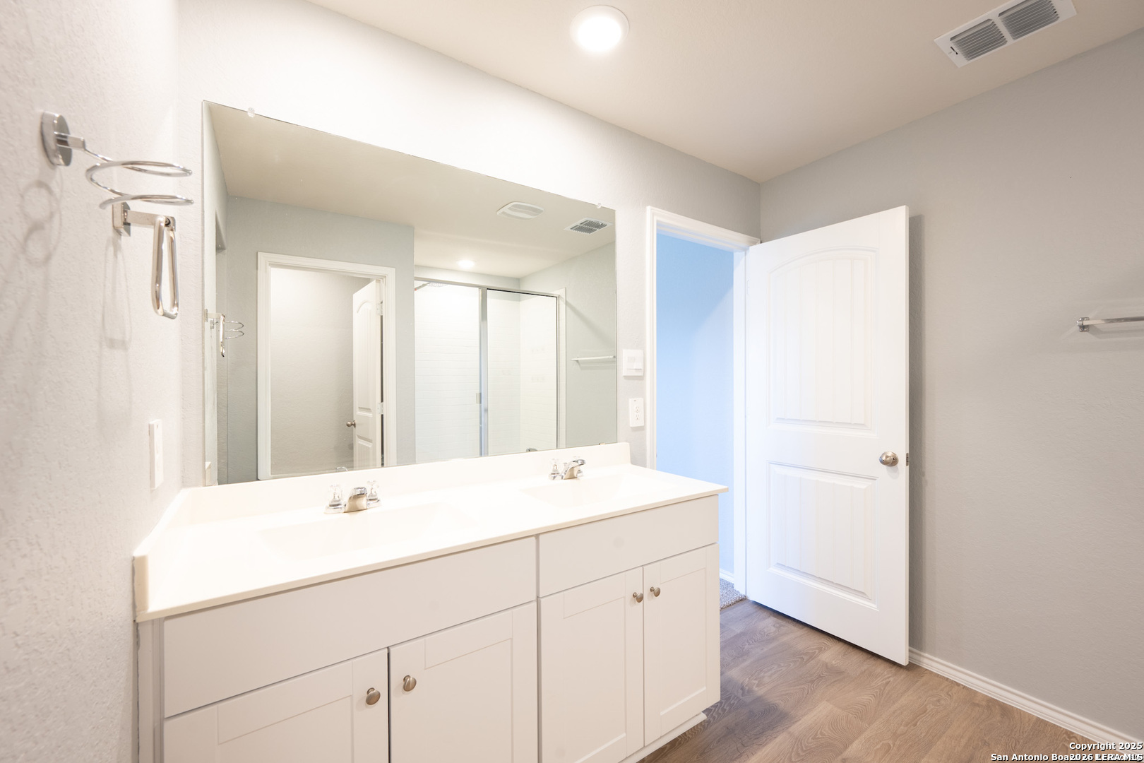 556 Chaco Loop Seguin TX 78155