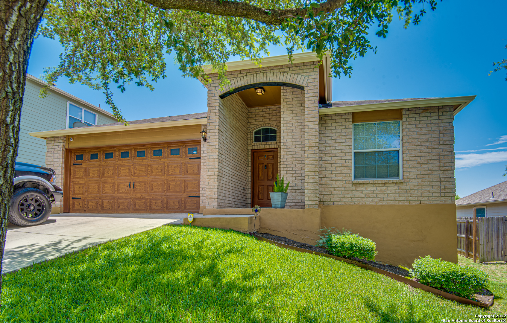 5005 Whisper Cove Schertz TX 78108