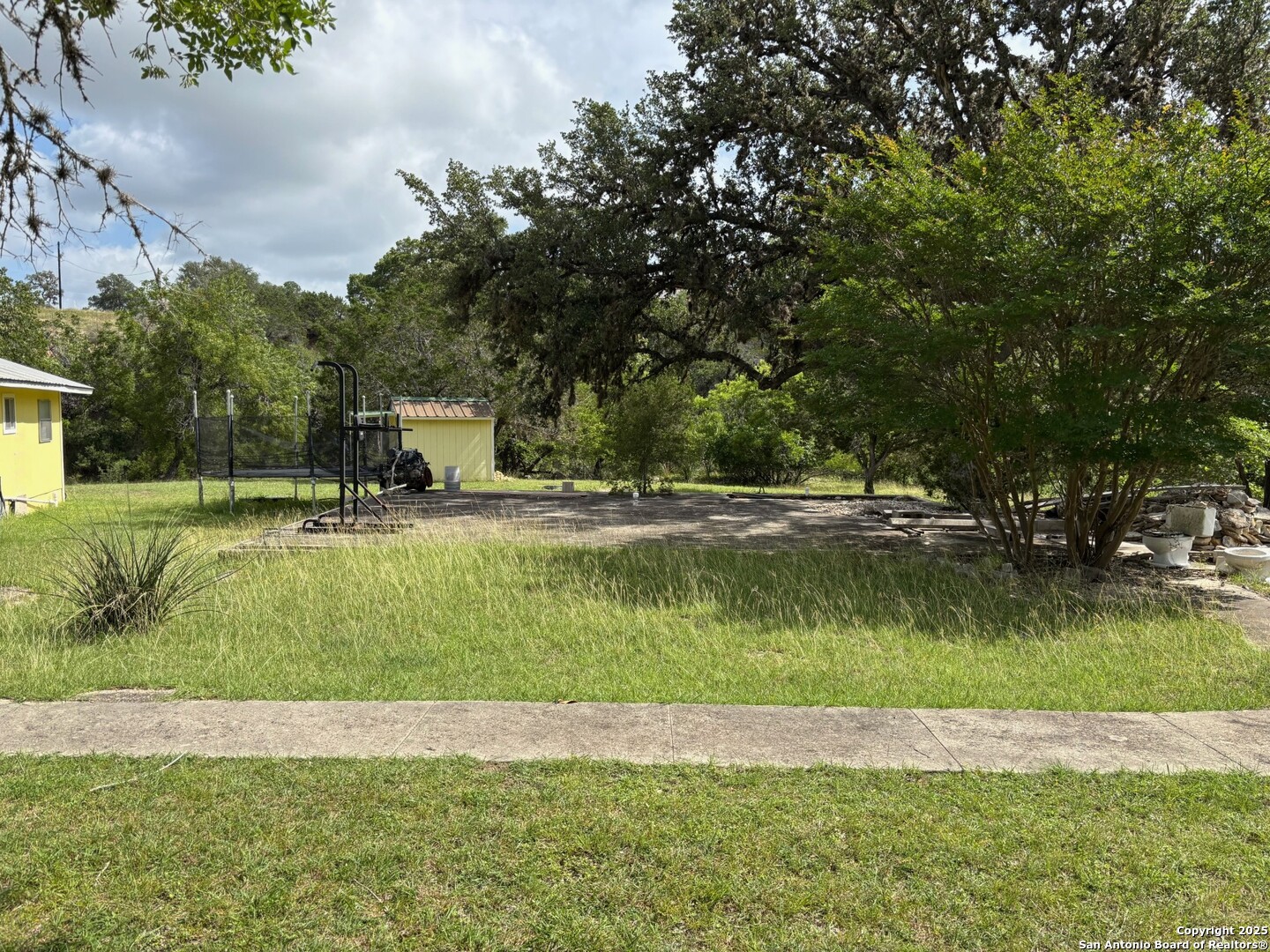 952 Madrona Road Pipe Creek TX 78063