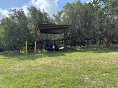 952 Madrona Road Pipe Creek TX 78063
