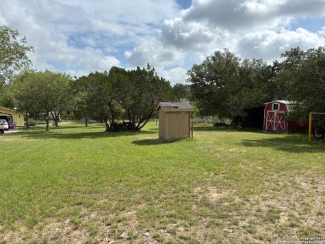 952 Madrona Road Pipe Creek TX 78063