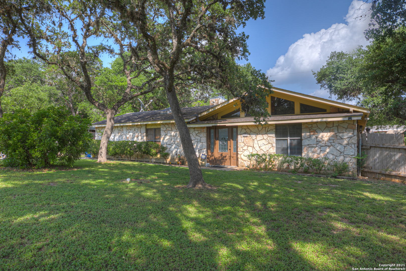572 Flatrock Drive Canyon Lake TX 78133
