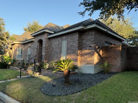 7 Westcourt Lane San Antonio TX 78257