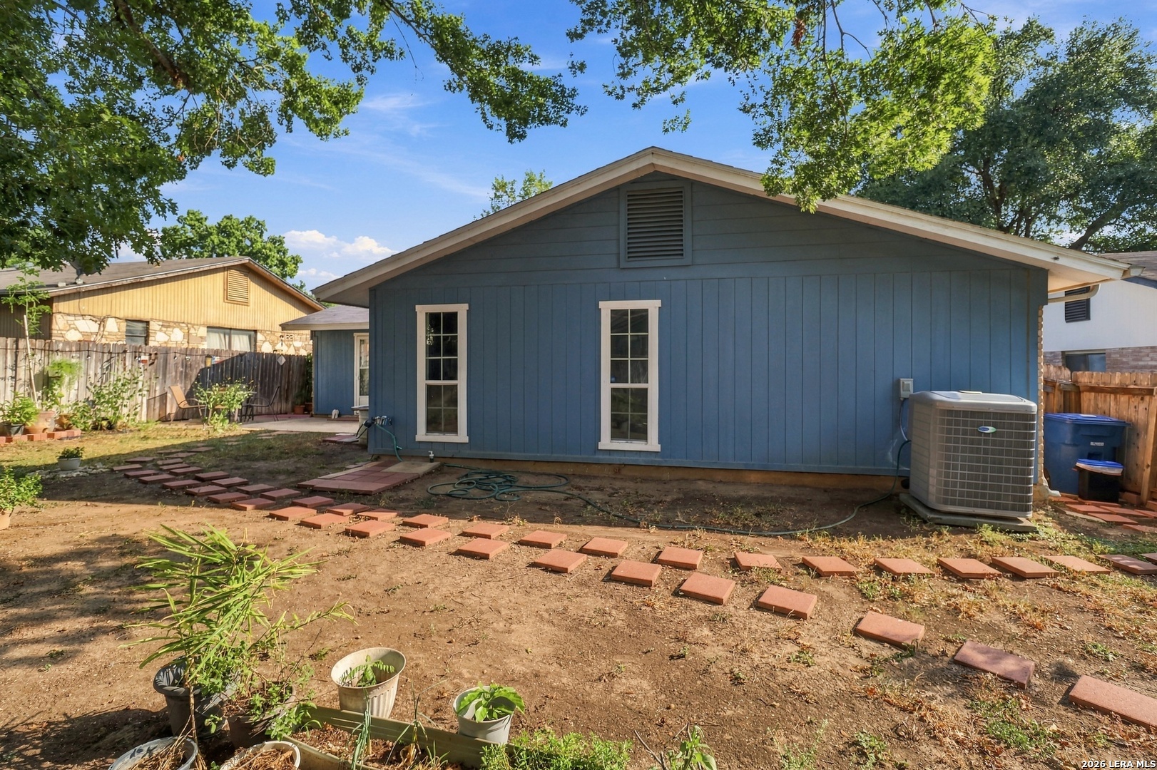 6647 Country Field Drive San Antonio TX 78240