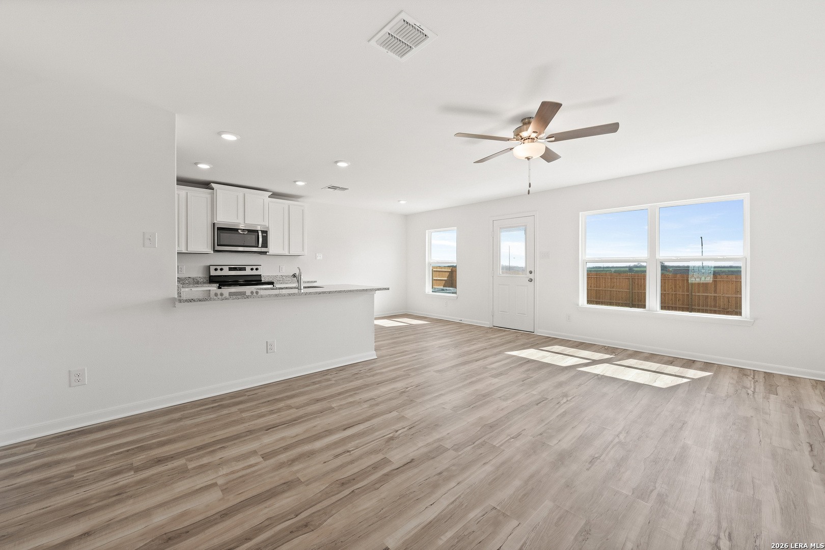 16205 Farmer Lytle TX 78052