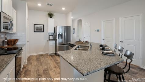 5618 Bailey Downs San Antonio TX 78245