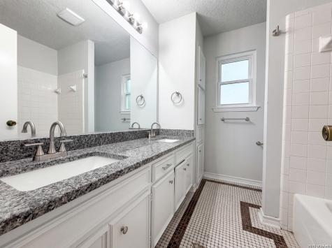 13930 Winding Hill San Antonio TX 78217
