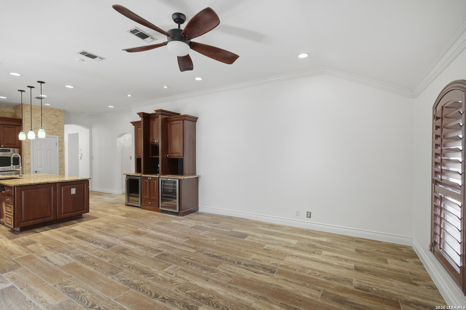 6127 Oakwood Trail San Antonio TX 78249