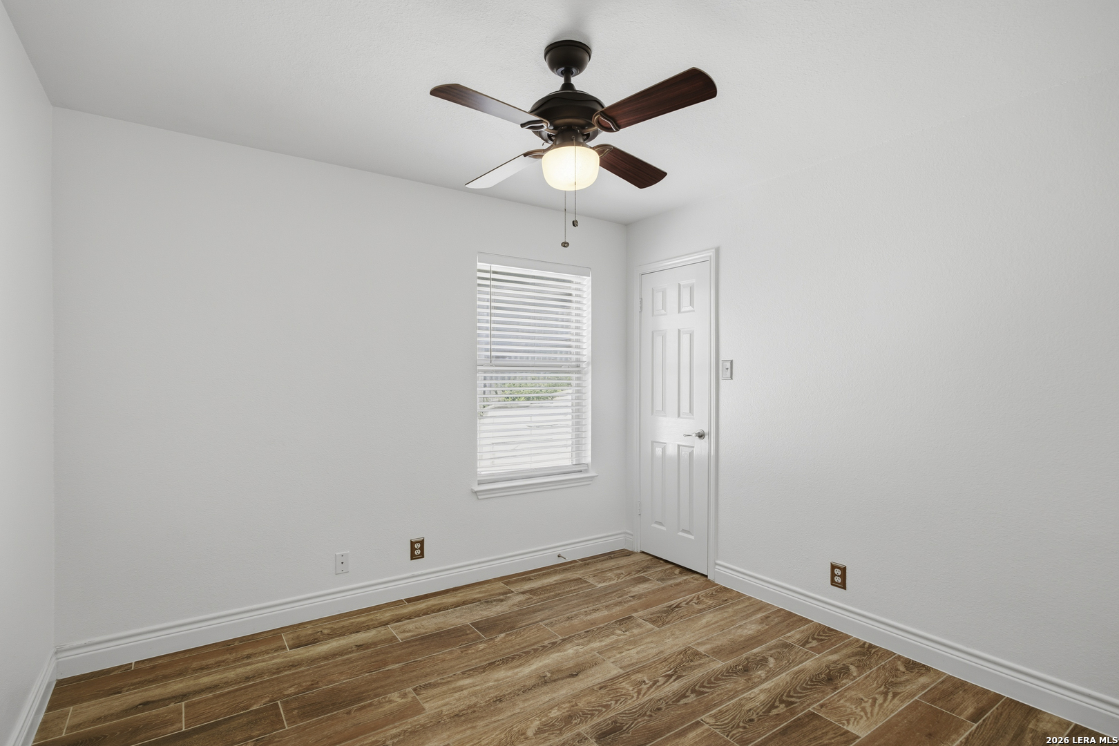 6127 Oakwood Trail San Antonio TX 78249