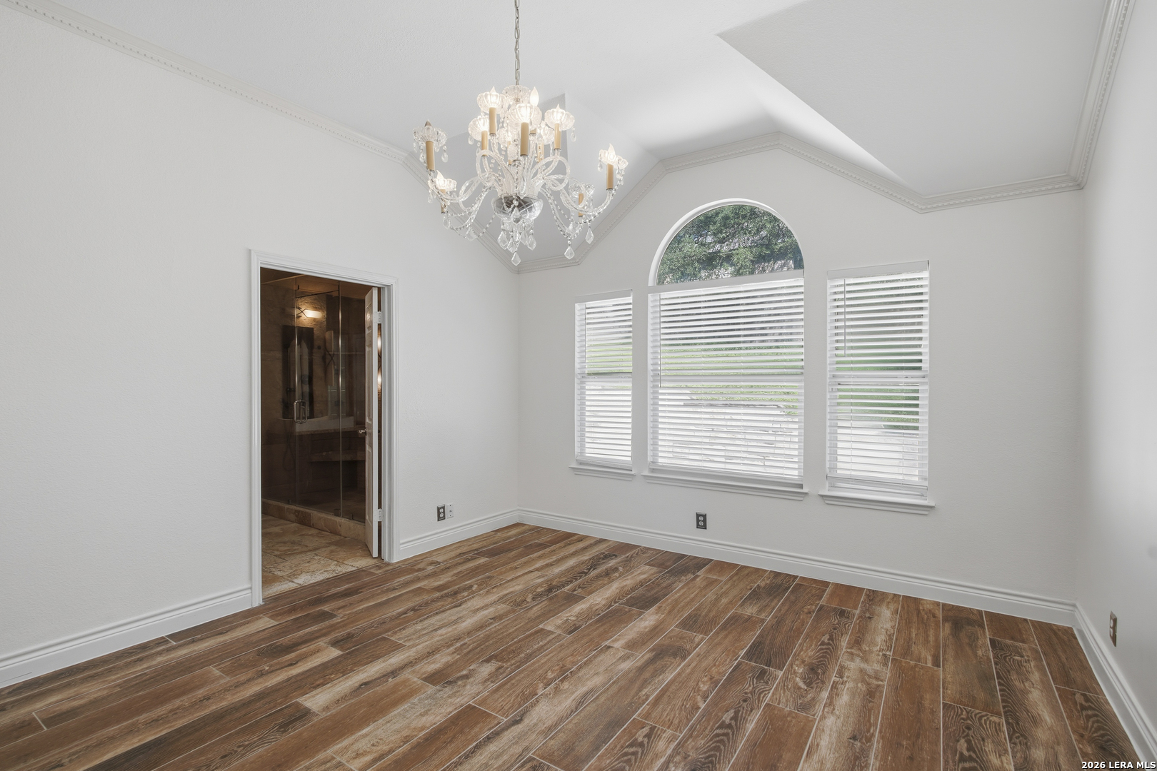 6127 Oakwood Trail San Antonio TX 78249