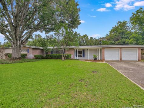 1415 Dove Lane Seguin TX 78155