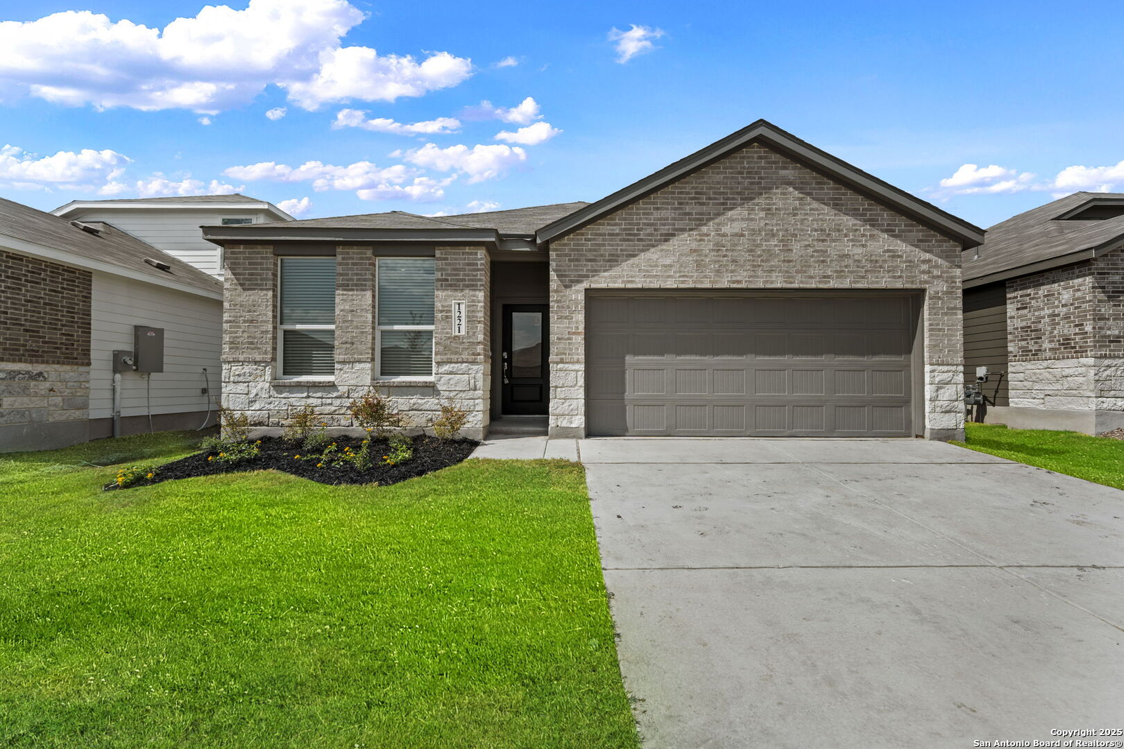 1221 Twisted Creek New Braunfels TX 78130