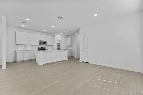 1221 Twisted Creek New Braunfels TX 78130