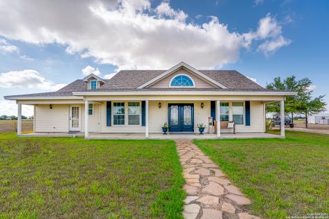 1025 Zuehl Crossing La Vernia TX 78121