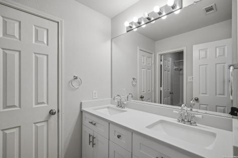 8214 Sabinoso Drive Helotes TX 78023