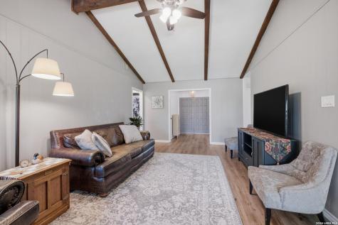 15023 Burning Creek San Antonio TX 78217