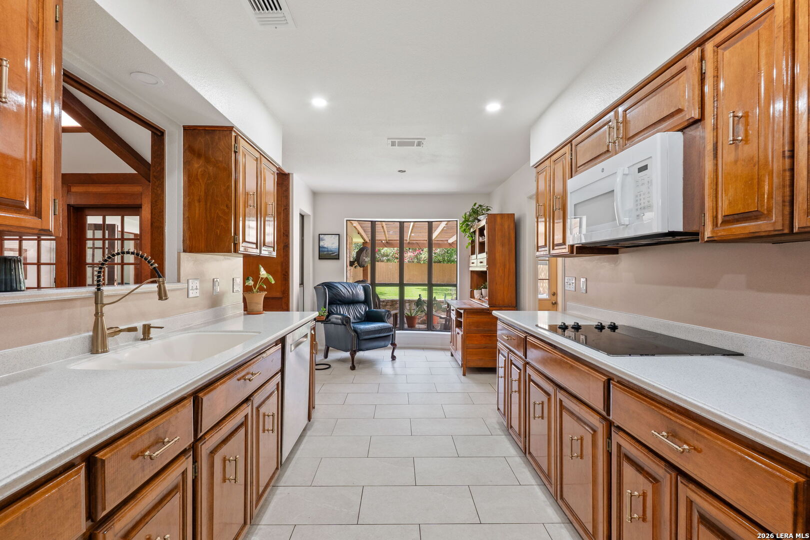 914 Arizona Ash San Antonio TX 78232