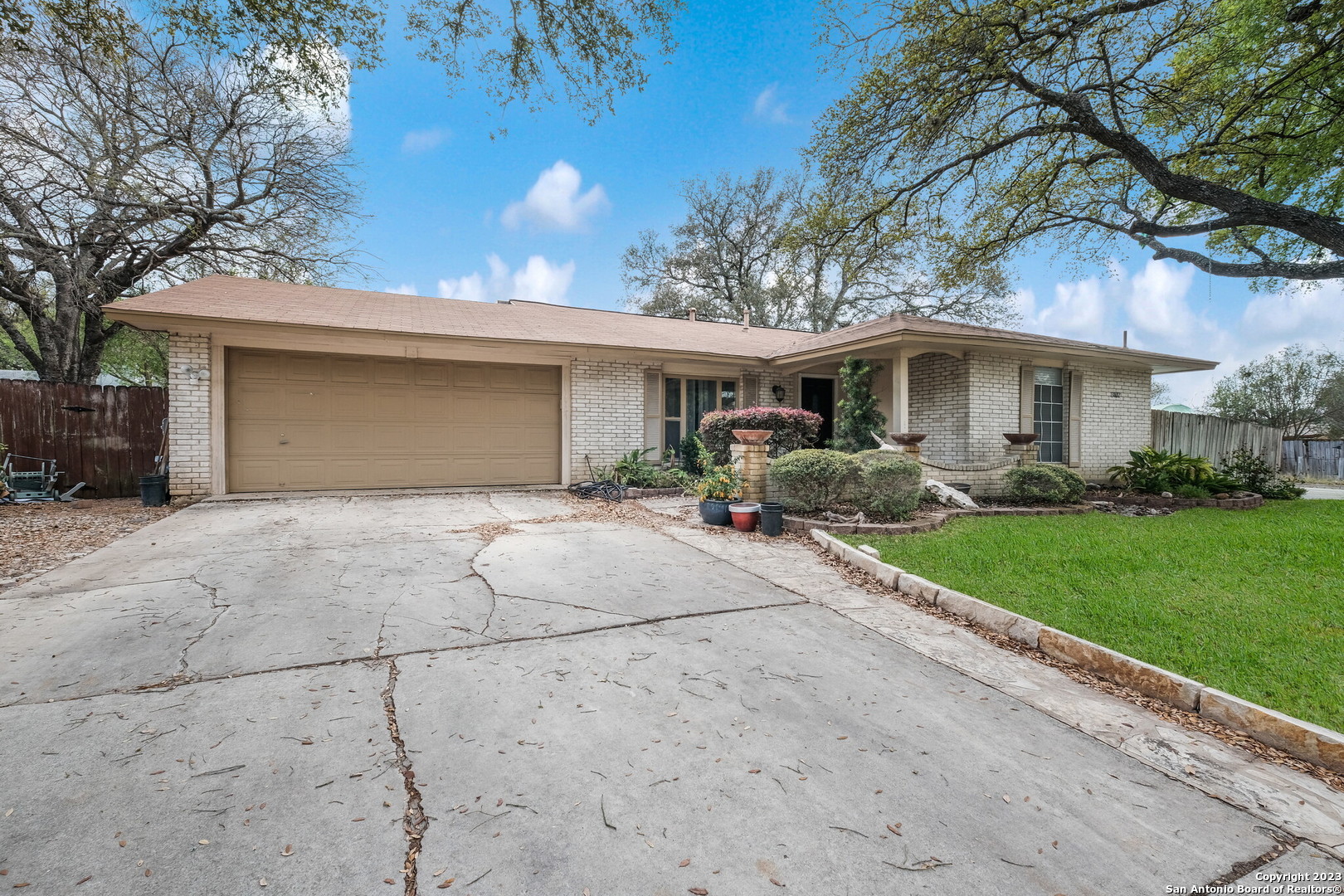 13802 Kingsbury Hill San Antonio TX 78217