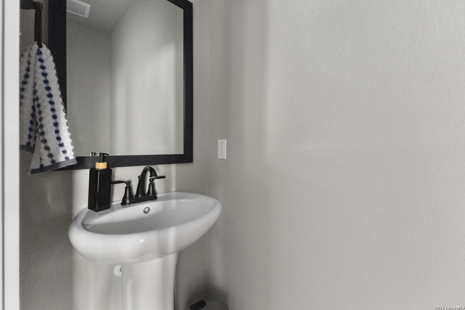 9411 Stillwater Pass San Antonio TX 78254