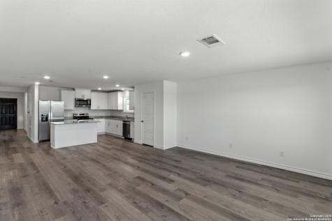 4056 Bermuda Lane Seguin TX 78155