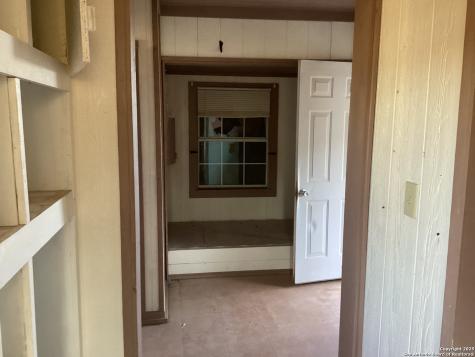 52 Beach Shore Bandera TX 78003