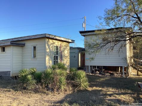 52 Beach Shore Bandera TX 78003