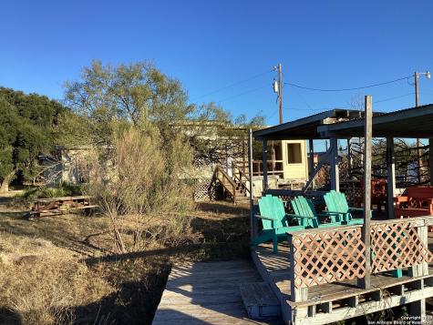 52 Beach Shore Bandera TX 78003