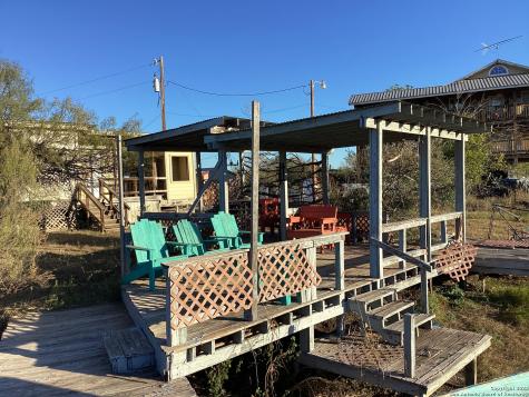 52 Beach Shore Bandera TX 78003