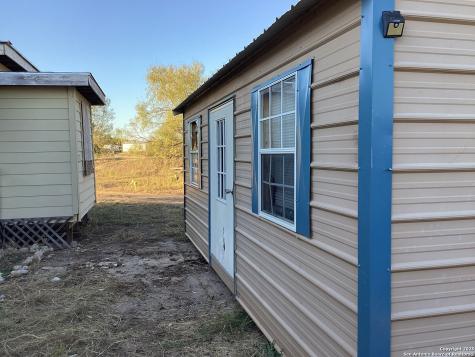 52 Beach Shore Bandera TX 78003