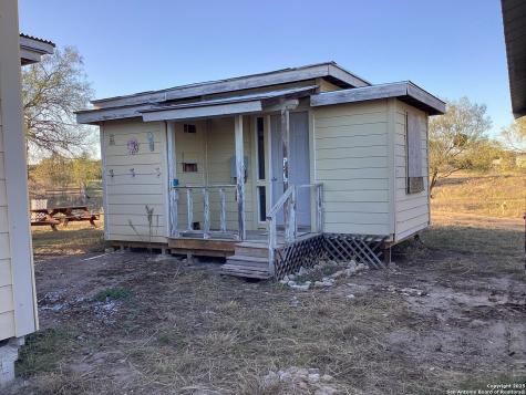 52 Beach Shore Bandera TX 78003