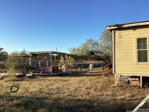 52 Beach Shore Bandera TX 78003