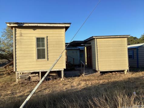 52 Beach Shore Bandera TX 78003