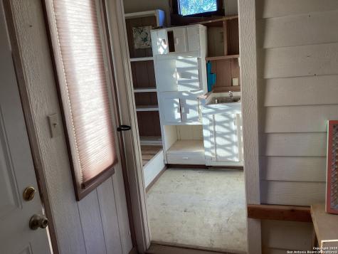 52 Beach Shore Bandera TX 78003