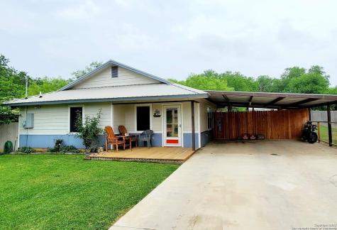 1308 Commerce Street Jourdanton TX 78026