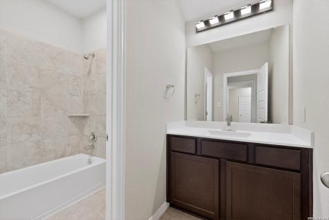 1239 Loma Ranch New Braunfels TX 78132