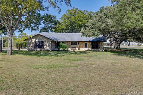 307 Us Highway 87 Stockdale TX 78160