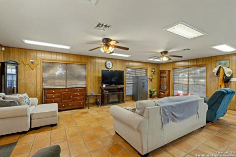 307 Us Highway 87 Stockdale TX 78160