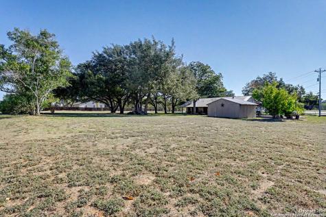 307 Us Highway 87 Stockdale TX 78160