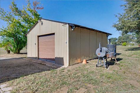 307 Us Highway 87 Stockdale TX 78160