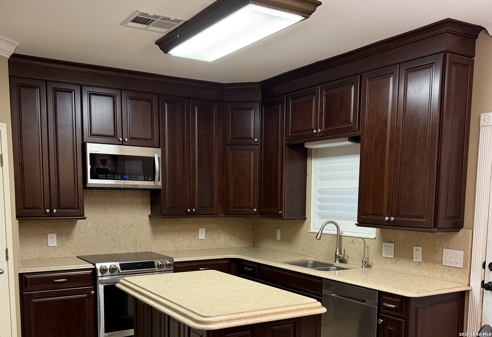 20411 Gathering Oak San Antonio TX 78258