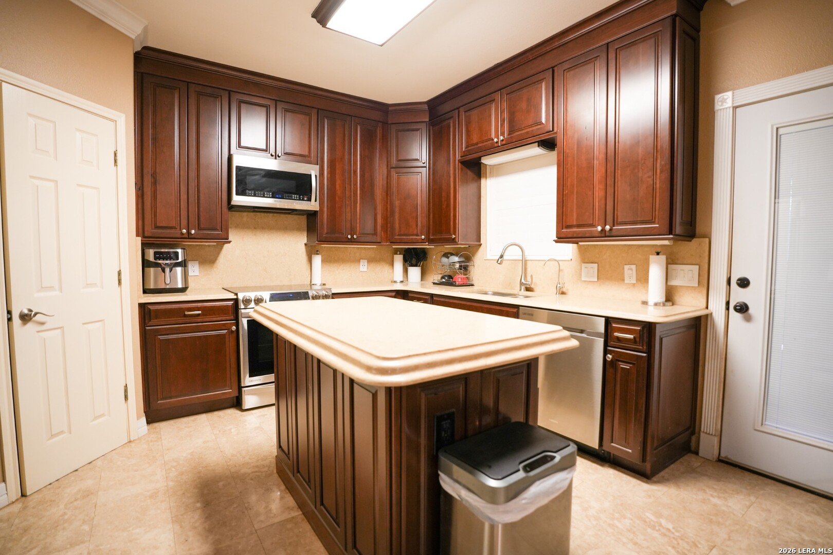 20411 Gathering Oak San Antonio TX 78258