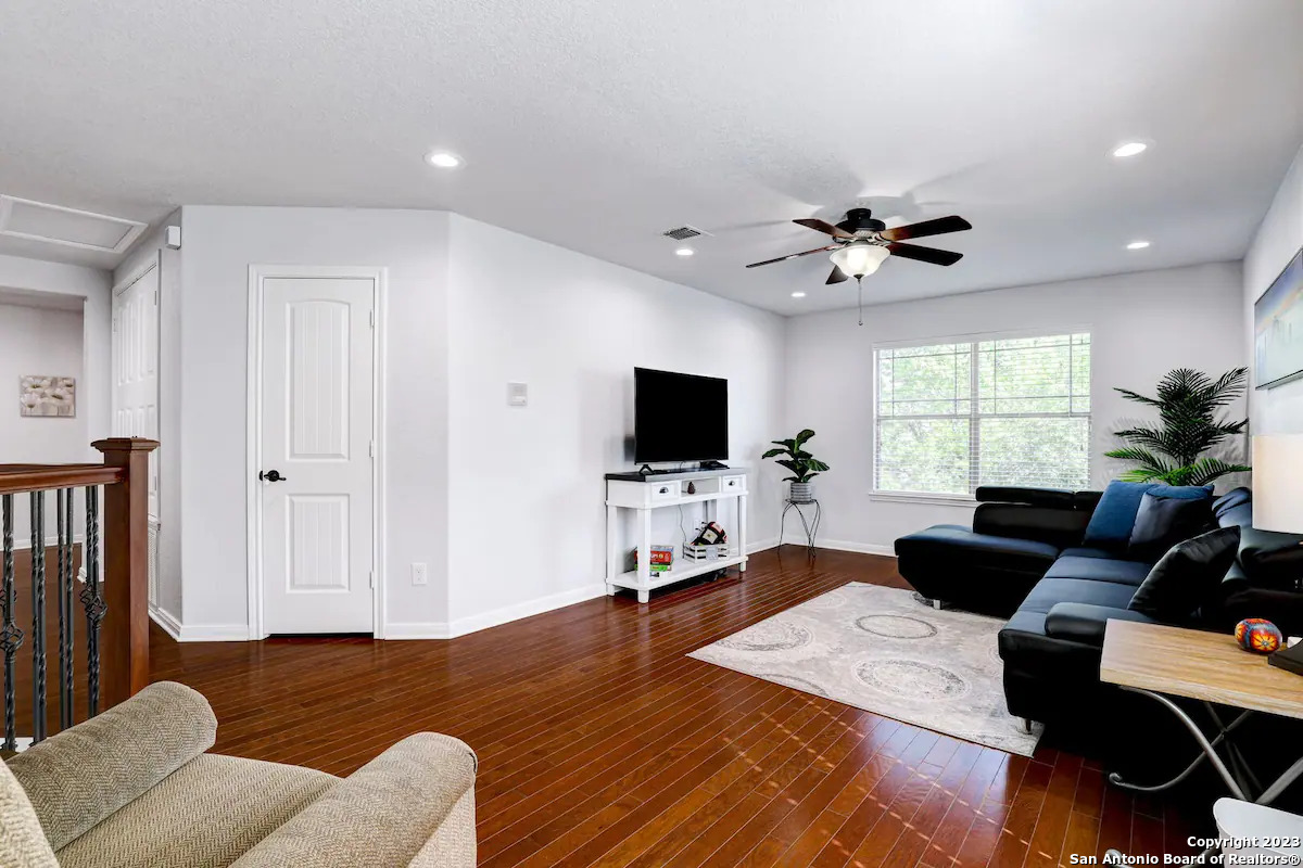 2911 Zurich San Antonio TX 78230