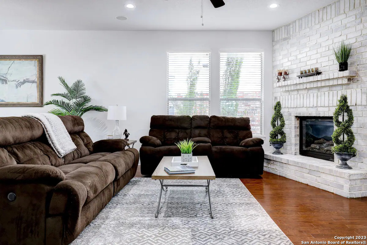 2911 Zurich San Antonio TX 78230