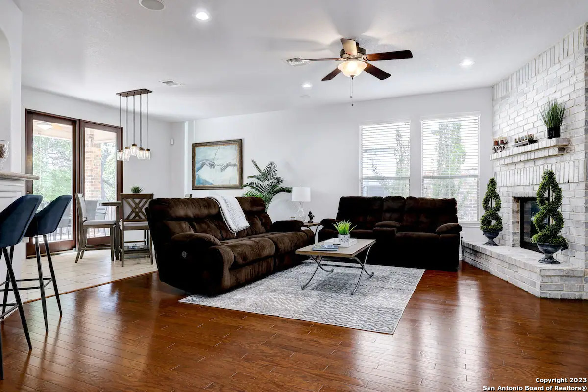 2911 Zurich San Antonio TX 78230