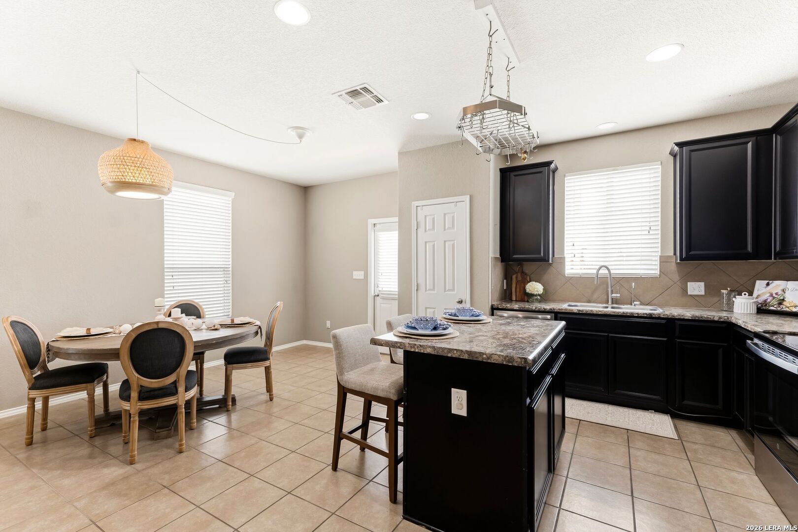 10142 Round Ridge San Antonio TX 78254