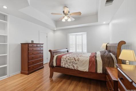 626 Home Crossing Adkins TX 78101