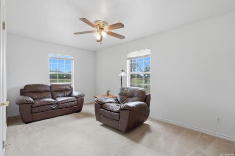 626 Home Crossing Adkins TX 78101