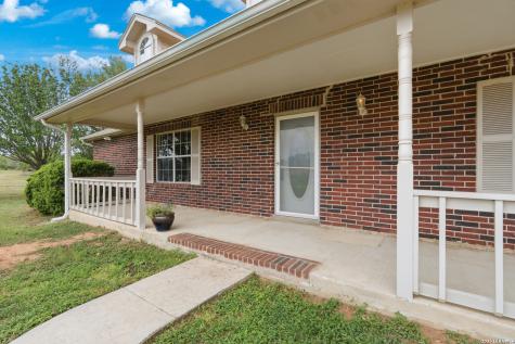 626 Home Crossing Adkins TX 78101