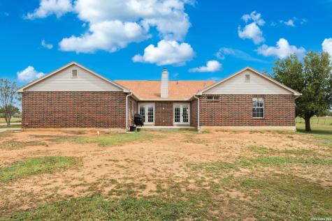 626 Home Crossing Adkins TX 78101